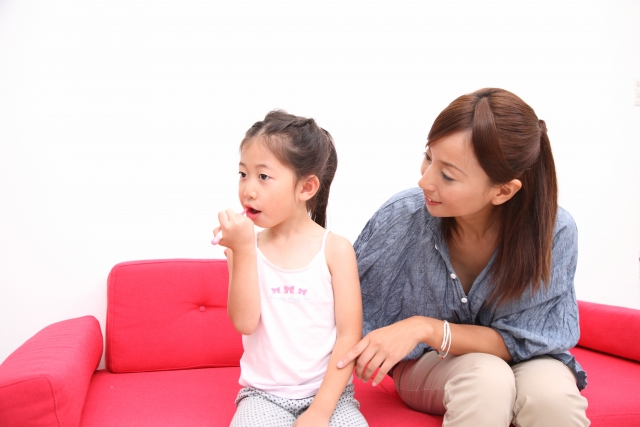 何で臭いの 子供の口臭がひどい5つの理由と解決できる3つのケア方法 日本フィリーノ株式会社 子育て家族の笑顔のために